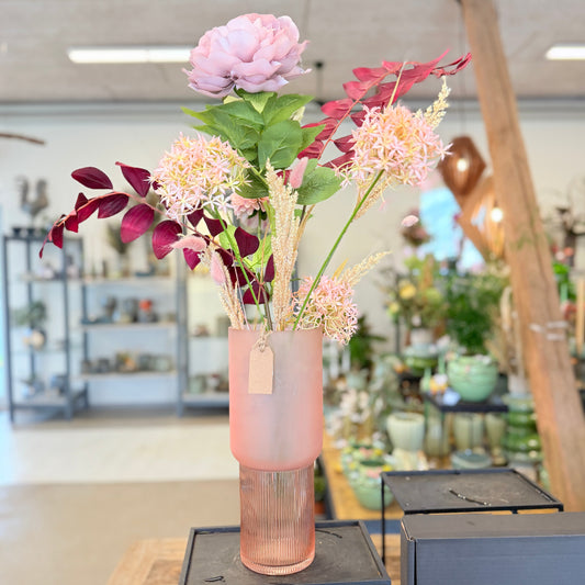 Pæon Silkeblomst Dekoration – Romantisk Elegance i Rosa Glasvase